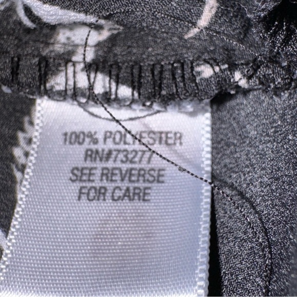 Croft & Barrow 2X Shirt Top‎ Black White Floral Flower Cap Short Sleeve V Neck - Picture 6 of 7